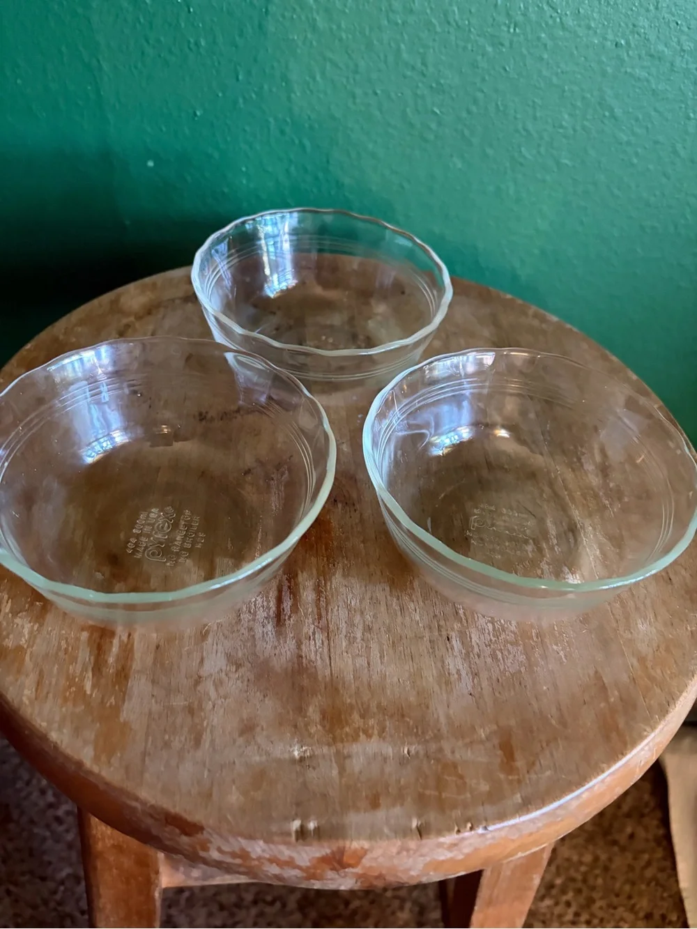 Vintage Pyrex Stacking Clear Glass Custard Cups with Scalloped Edges, set of 3